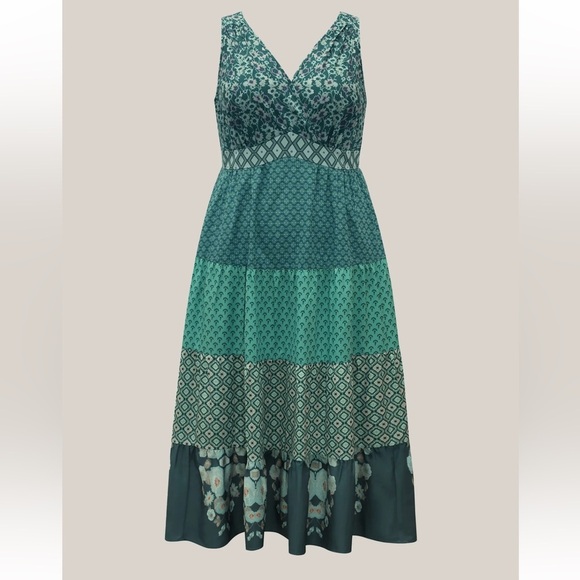 BloomChic Bandana Patchwork Floral Sleeveless Dress - Picture 5 of 8
